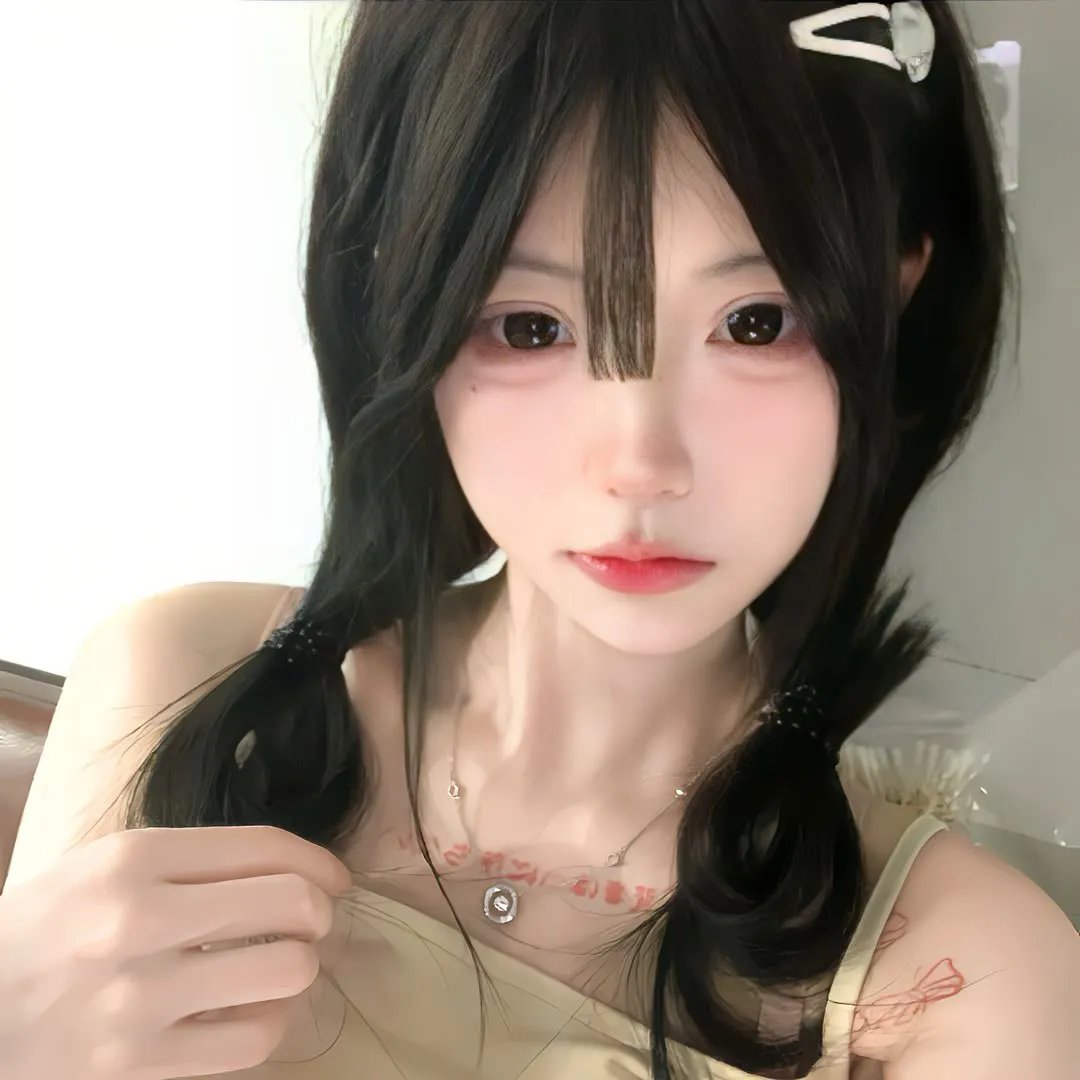 港台老牌艺人被曝隐婚生子传闻，凌晨品牌活动现场画面流出
